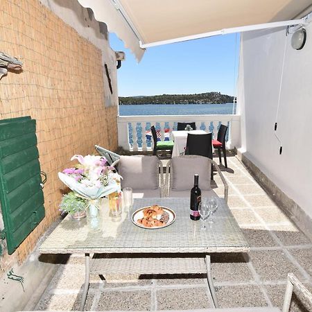 Apartmani Rina シベニク エクステリア 写真